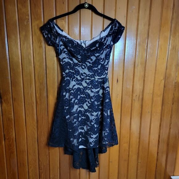 Camille LA Vie Black Lace Asymmetrical Cocktail Dress - Picture 1 of 6
